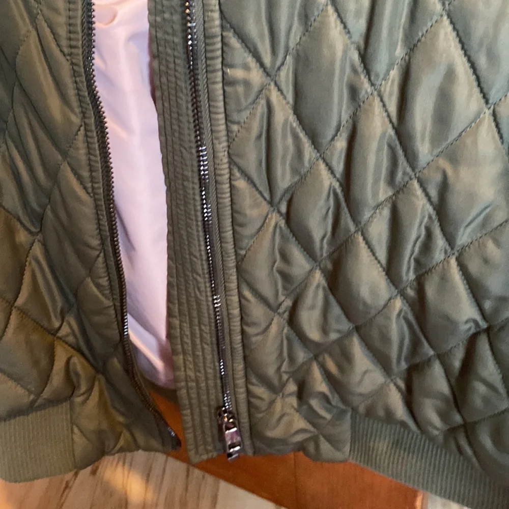 Banana Republic Quilted Bomber XL - Picture 3 of 5